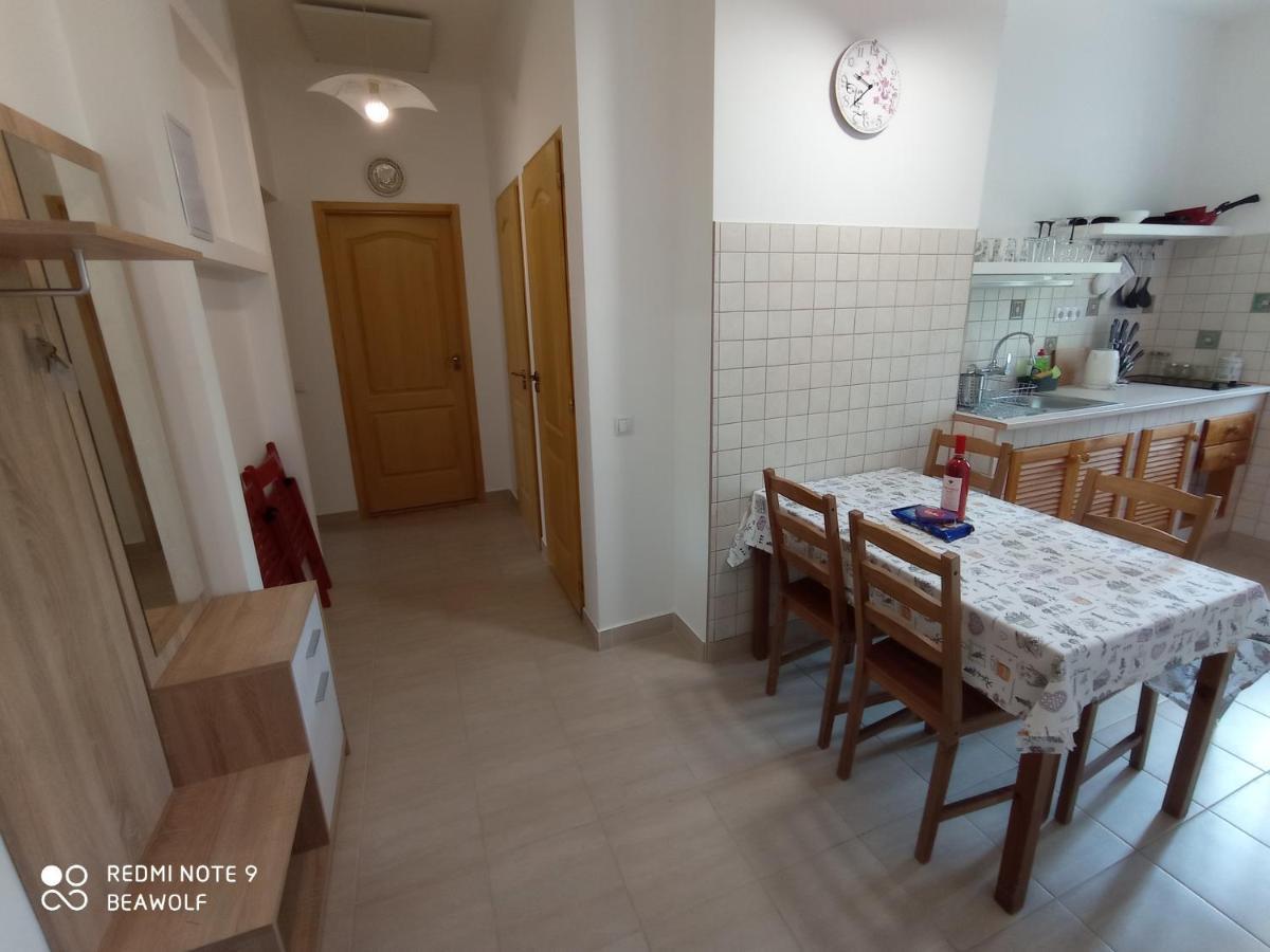 Gizella Apartman Eger Exteriör bild
